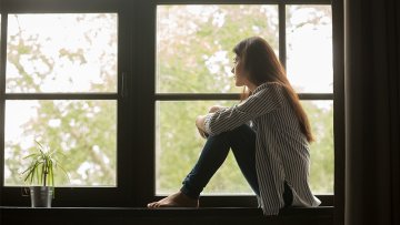 Podzimní deprese: jak z ní ven. Čokoláda nebo konopí?